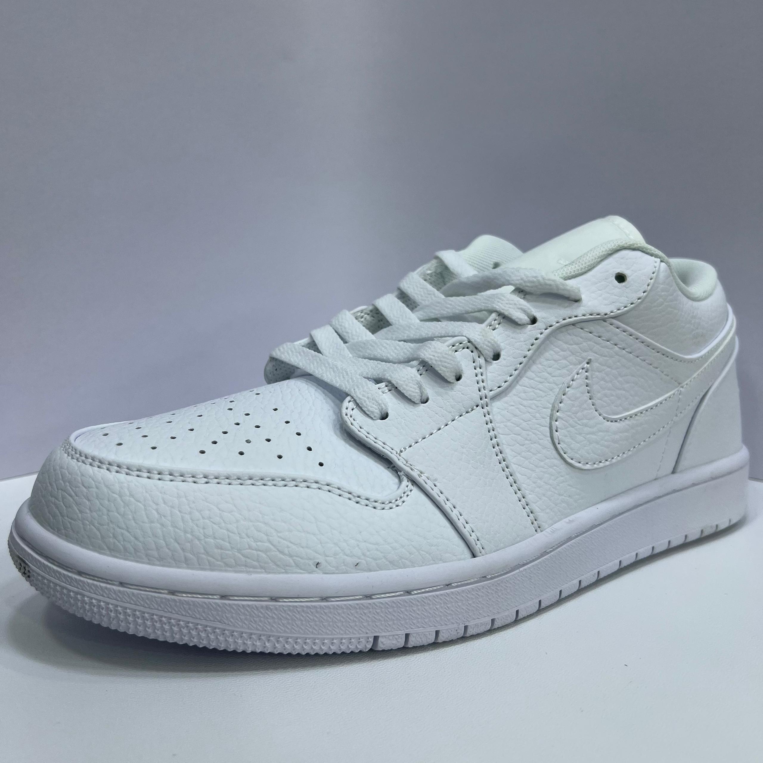 کتونی جردن ۱ - کد ۱