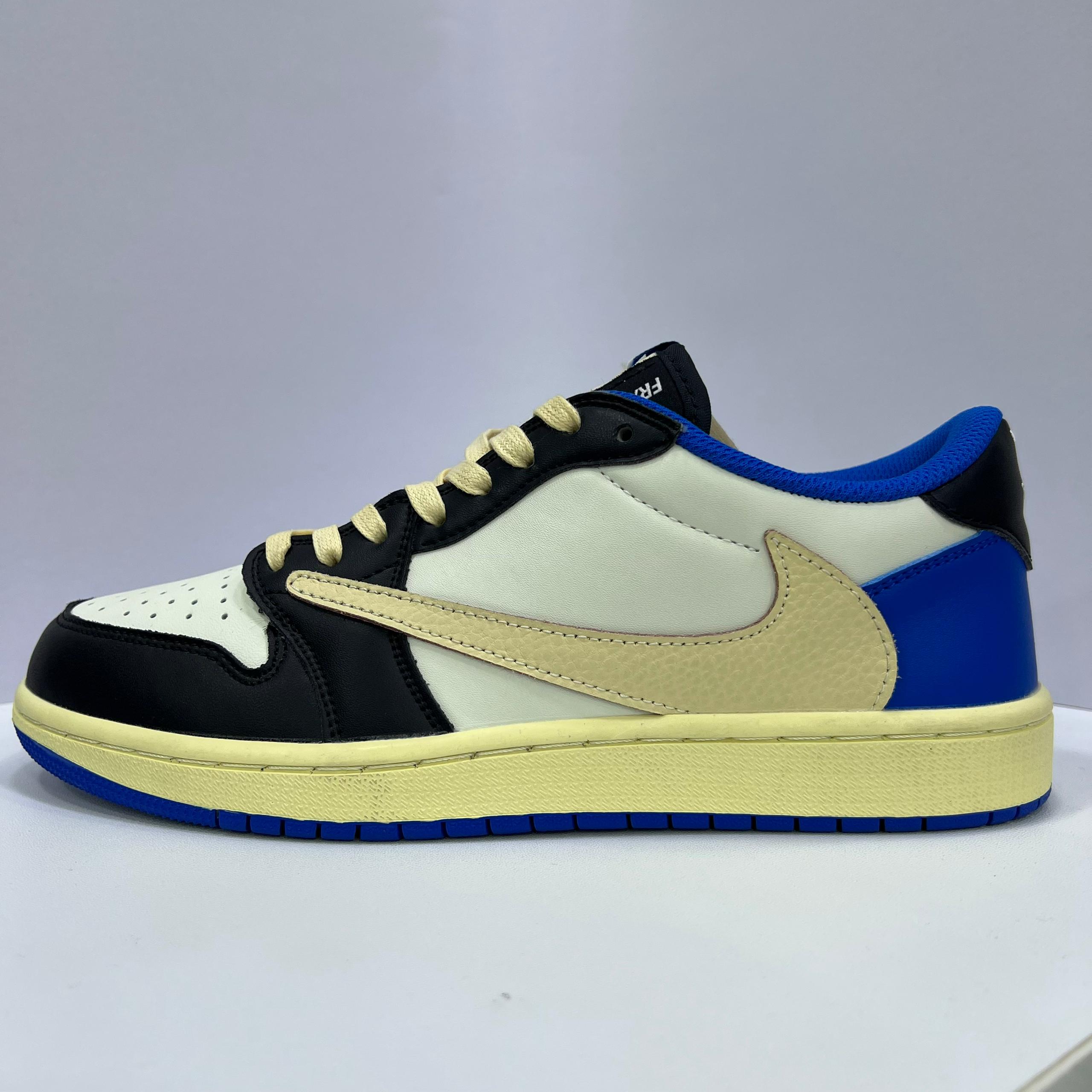 کتونی ترویس - کد2