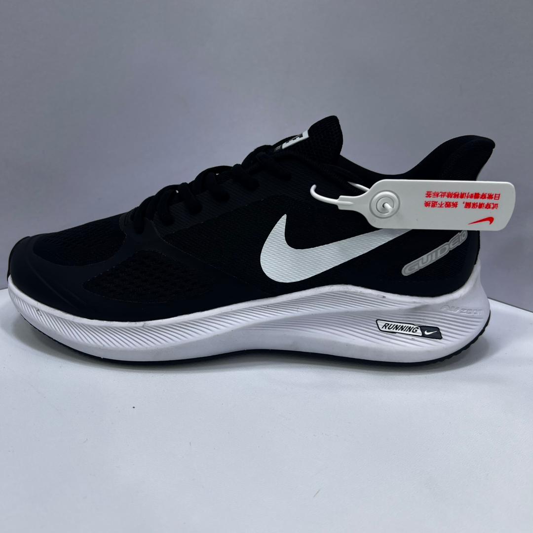 نایک گاید 10 کد220